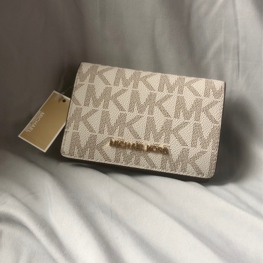 🆕💗Michael Kors Wallet